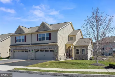 246 West Vw, Carlisle, PA 17013