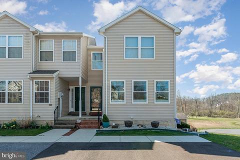 822 Yorkview Dr, Mechanicsburg, PA 17055