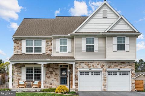 6 Rycroft Rd, Mechanicsburg, PA 17050