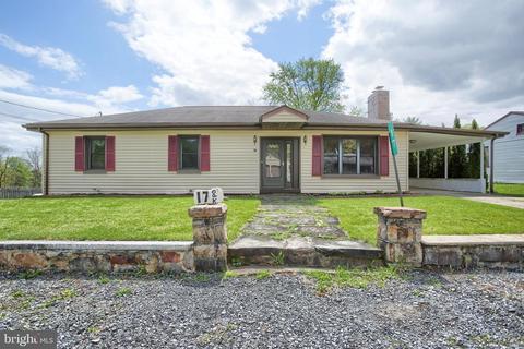 17 Oak Ave, Enola, PA 17025