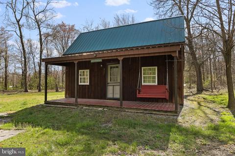 1447 N Harmon Rd, Newburg, PA 17240