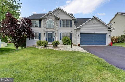 2195 Hastings Dr, Mechanicsburg, PA 17055