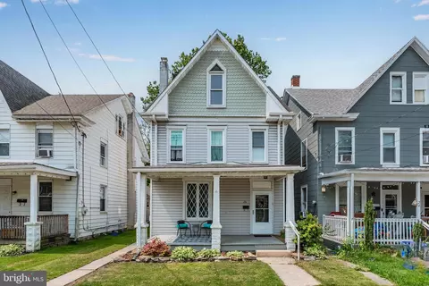 26 S 2nd St, Wormleysburg, PA 17043