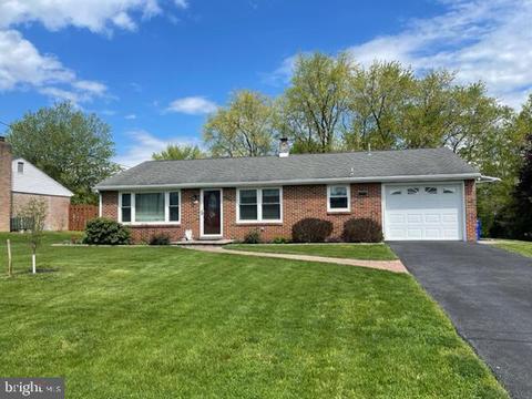 54 Sharon Rd, Enola, PA 17025