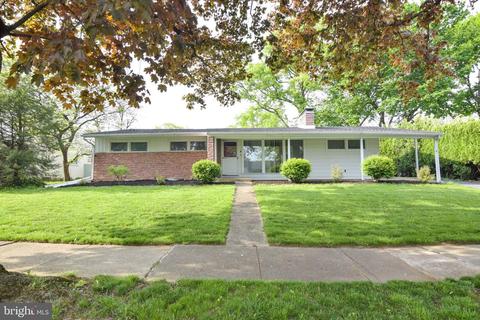 3352 Walnut St, Camp Hill, PA 17011