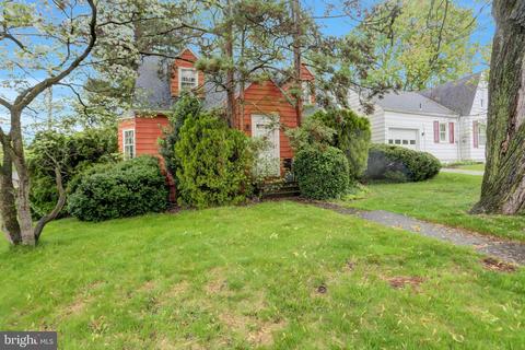 1233 N West St, Carlisle, PA 17013