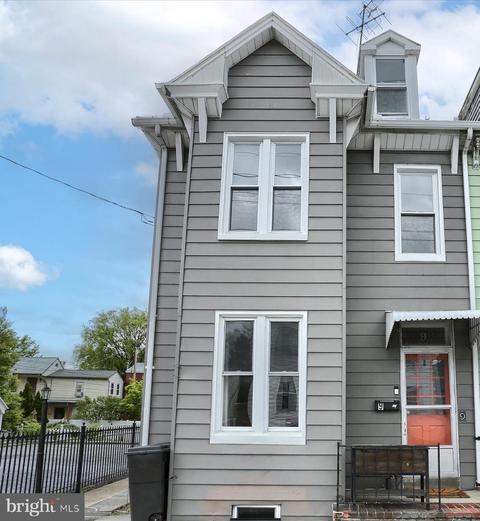 9 E Simpson St, Mechanicsburg, PA 17055