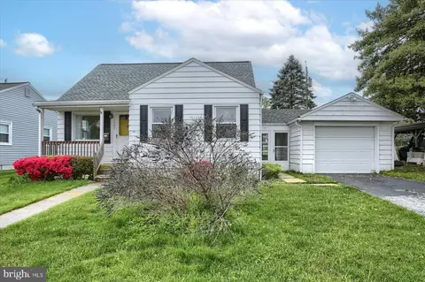 1307 Kingsley Rd, Camp Hill, PA 17011