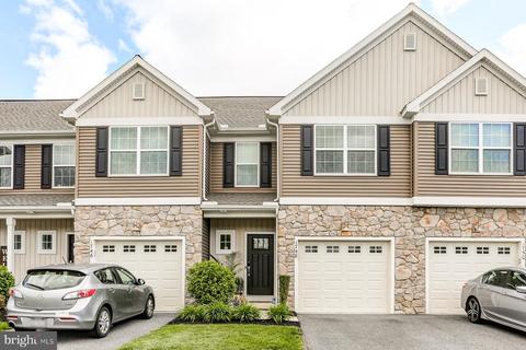 1748 Fairbank Ln, Mechanicsburg, PA 17055