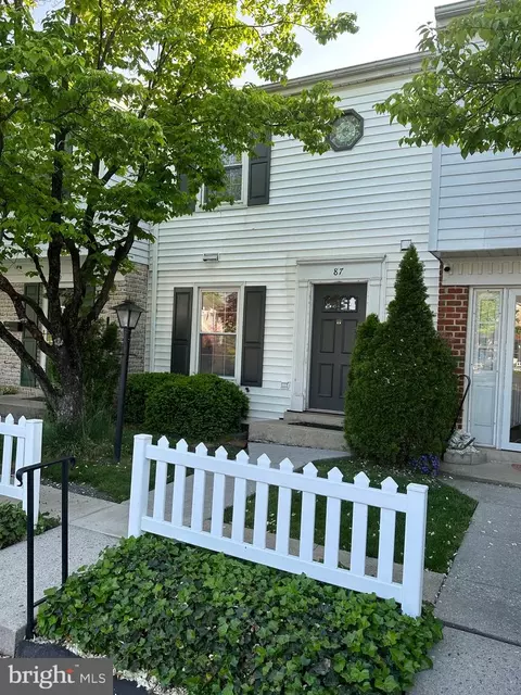 87 W Vine St, Camp Hill, PA 17011