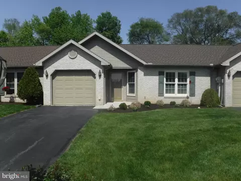 35 Mel Ron Ct, Carlisle, PA 17015