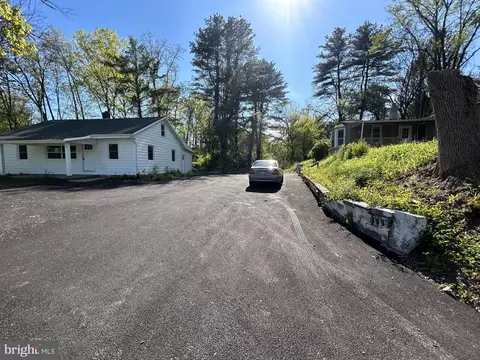 3624 Lisburn Rd, Mechanicsburg, PA 17055