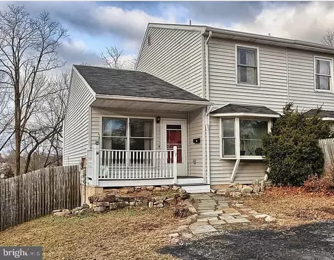 17 Roosevelt St, Enola, PA 17025