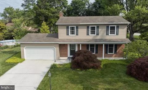 3817 Hearthstone Rd, Camp Hill, PA 17011