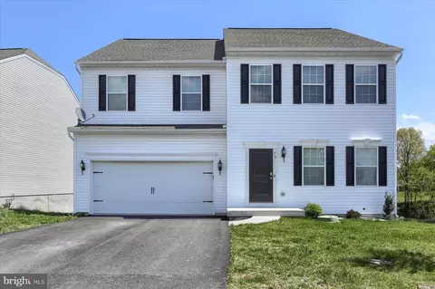 19 Barnhart Cir, Mechanicsburg, PA 17050