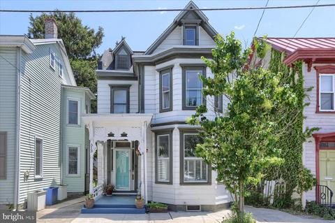 513 N Bedford St, Carlisle, PA 17013