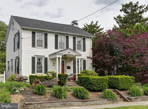 17 S 30th St, Camp Hill, PA 17011