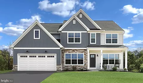 116 S Mountain Dr, Carlisle, PA 17013