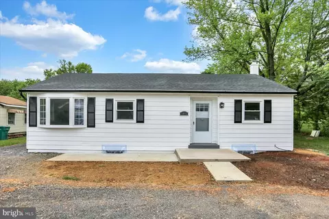 5865 Wertzville Rd, Enola, PA 17025