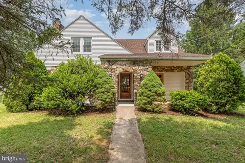 211 York Rd, Carlisle, PA 17013