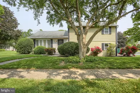 3600 Alberta Ave, Mechanicsburg, PA 17050