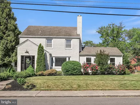 306 N 17th St, Camp Hill, PA 17011