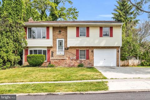 4829 Charles Rd, Mechanicsburg, PA 17050