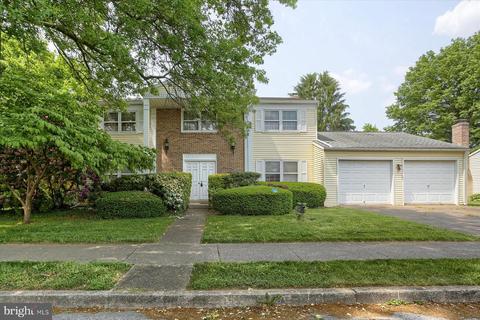 709 Alison Ave, Mechanicsburg, PA 17055
