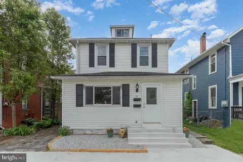 16 E Keller St, Mechanicsburg, PA 17055