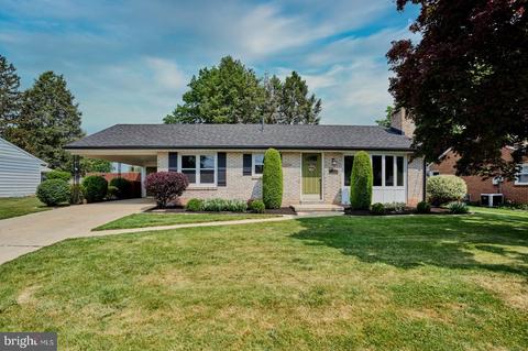 1007 E Coover St, Mechanicsburg, PA 17055
