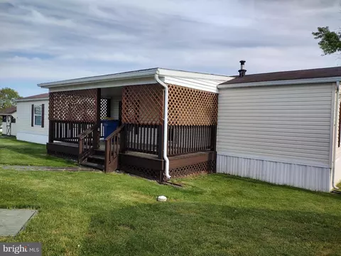 41 Camp Hill Mhp, Camp Hill, PA 17011