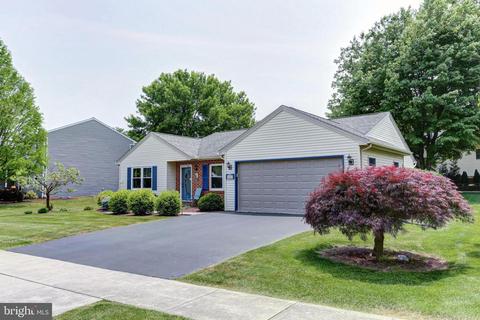 55 Pine Ridge Cir, Enola, PA 17025