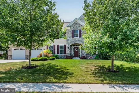 411 Sorbie Ln, Mechanicsburg, PA 17050
