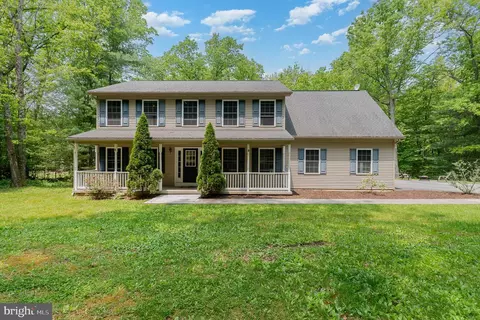 423 Pine Grove Rd, Gardners, PA 17324