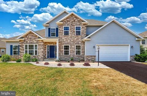 74 Franklin Dr, Mechanicsburg, PA 17055