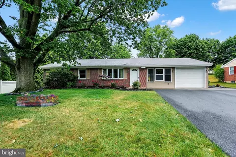 599 Magaro Rd, Enola, PA 17025