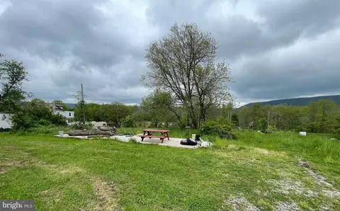 316 Wildwood Rd, Carlisle, PA 17015