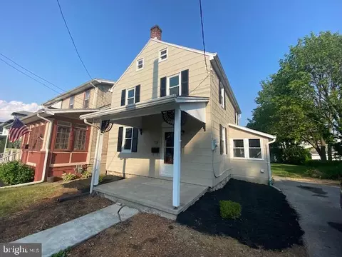 518 4th St, New Cumberland, PA 17070