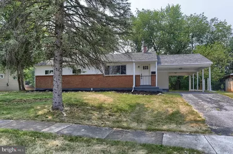 10 Nottingham Rd, Camp Hill, PA 17011