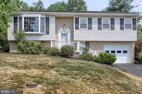 6311 Salem Park Cir, Mechanicsburg, PA 17050