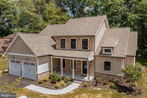 115 Stonehedge Dr, Carlisle, PA 17015