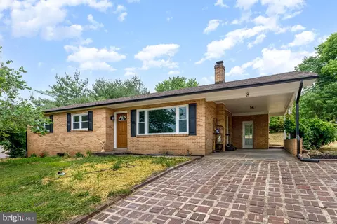 8 Stine Ave, Carlisle, PA 17013