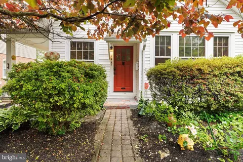 1407 Walnut St, Camp Hill, PA 17011