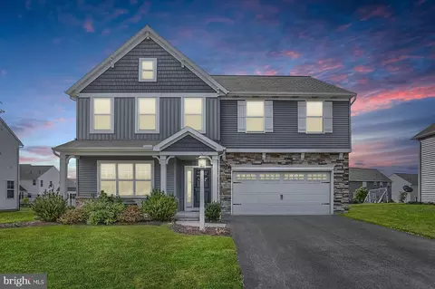 998 Connell St, Mechanicsburg, PA 17055