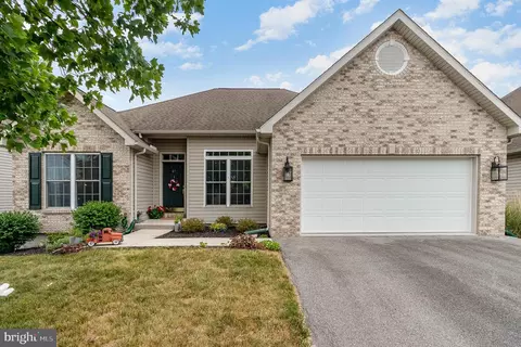 64 Northview Dr, Mechanicsburg, PA 17050