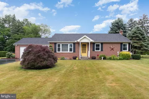 903 Hamilton St, Carlisle, PA 17013