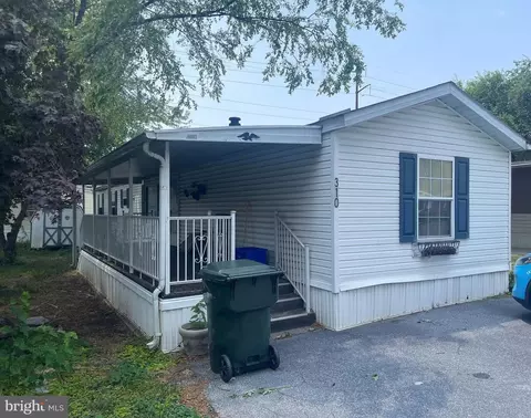 310 Bahama Cir, Carlisle, PA 17015