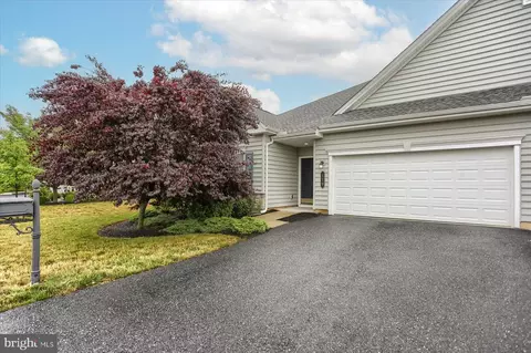 119 James Madison Dr, Mechanicsburg, PA 17050