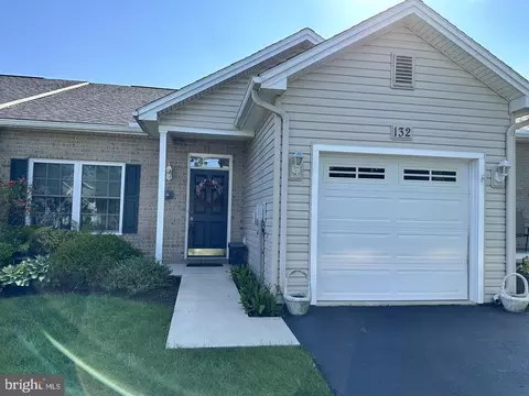 132 Lehman Dr, Carlisle, PA 17013