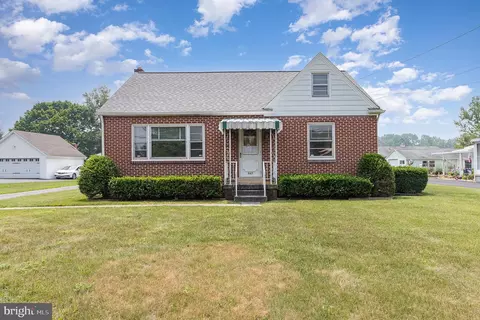 947 W Trindle Rd, Mechanicsburg, PA 17055